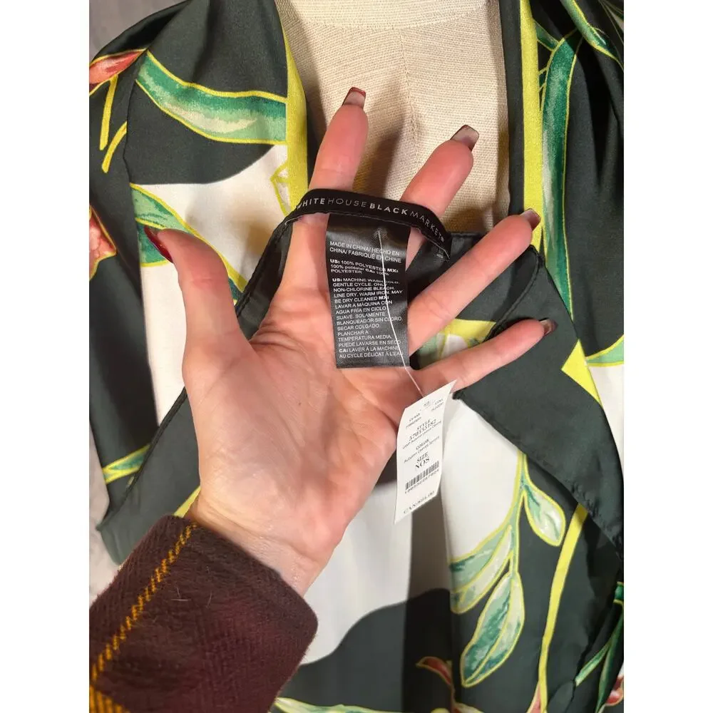 NWT White House Black Market Green‎ Floral Faux Silk Scarf Wrap Artsy Shawl